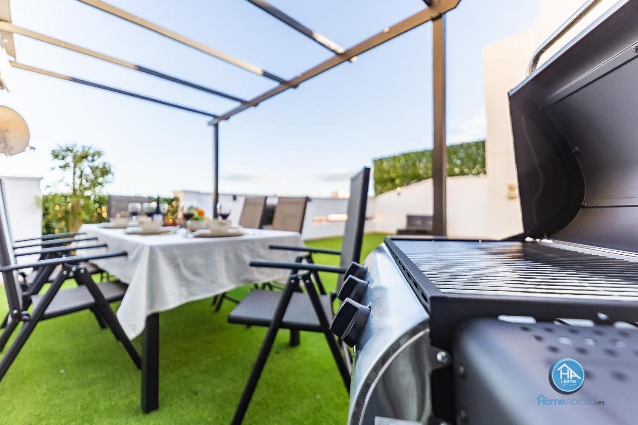 Premium Penthouse With Roof Terrace And Parking In Carlos Haya Малага Экстерьер фото