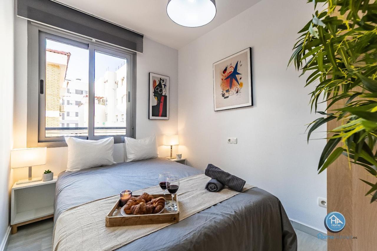 Premium Penthouse With Roof Terrace And Parking In Carlos Haya Малага Экстерьер фото
