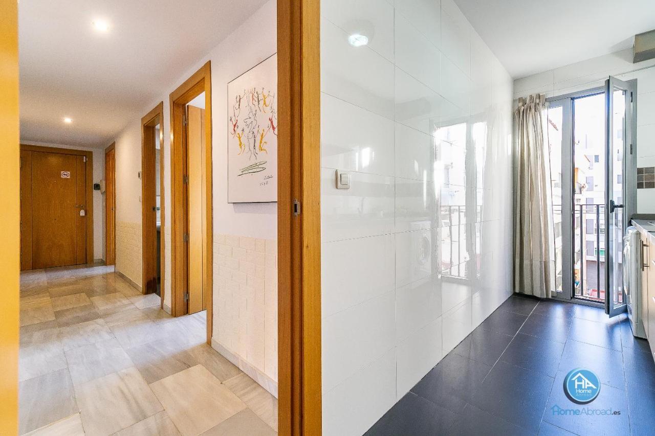 Premium Penthouse With Roof Terrace And Parking In Carlos Haya Малага Экстерьер фото