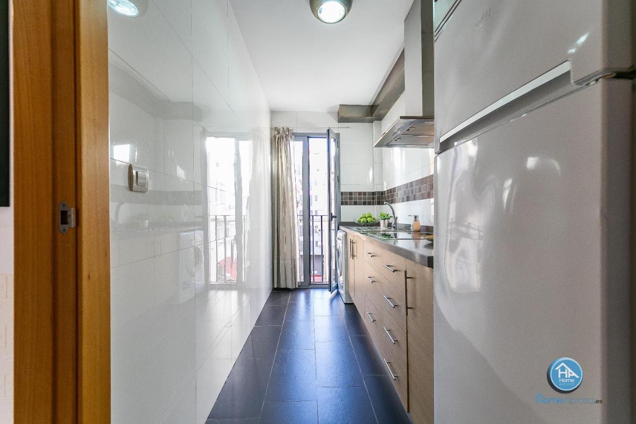 Premium Penthouse With Roof Terrace And Parking In Carlos Haya Малага Экстерьер фото